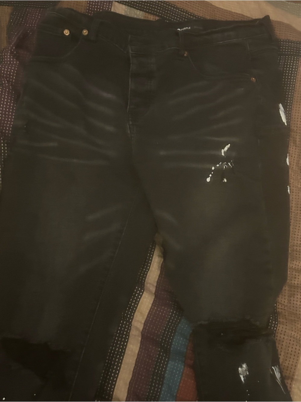 Men's Black Distressed Jeans with Paint-Accent Detail